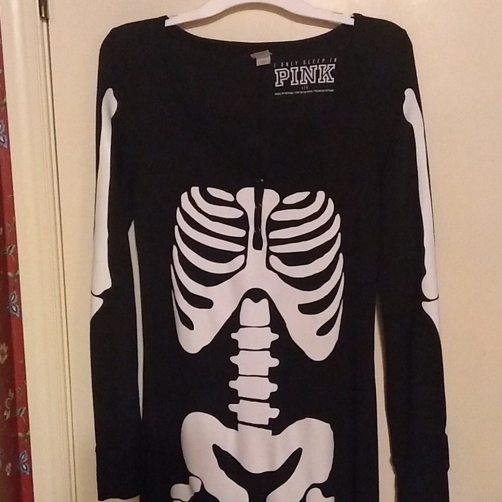 🛑SOLD🛑 VS Pink htf skeleton onesie sz L - Picture 3 of 9